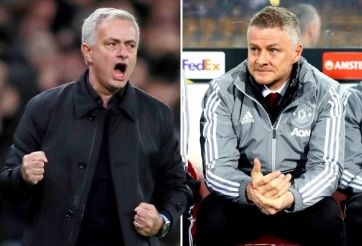 Hoãn Ngoại hạng Anh: MU mất đà, Tottenham hồi sức