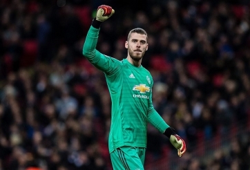 Huyền thoại MU: 'Thật ngu ngốc nếu ký hợp đồng dài hạn với De Gea'