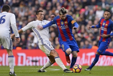 Thêm một huyền thoại MU giải thích lý do Messi hay hơn Ronaldo