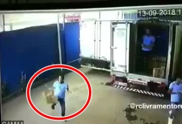 VIDEO: Tâng giấy vệ sinh chưa là gì với thử thách thùng các-tông