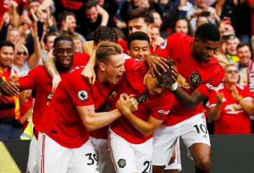 7 trang 'luật mới' Ngoại hạng Anh: Cấm ăn mừng, phải ghi tên vào đồ vật