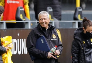 HLV Dortmund cảm thấy hụt hẫng dù thắng đậm Schalke