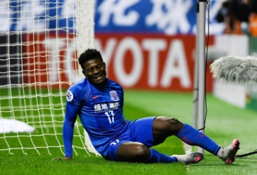 Sao 35 tuổi ở Trung Quốc sẵn sàng thế chỗ tiền đạo MU