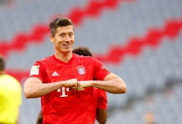 Lewandowski phá dớp giúp Bayern Munich thắng hủy diệt