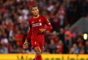 Tiền đạo Everton nêu tên 3 hậu vệ vượt trội hơn Van Dijk