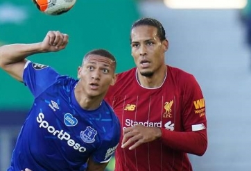 Richarlison bị 'quả báo' trong trận Everton vs Liverpool