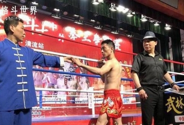 VIDEO: Võ sư điểm huyệt hạ knouck-out đối thủ