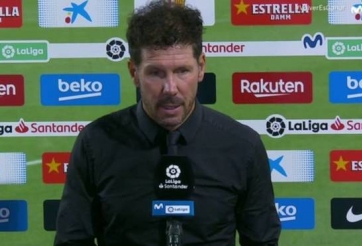 Simeone 'cạn lời' với cách dùng người của Barca