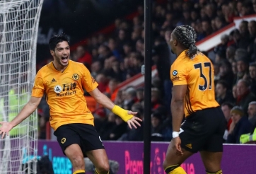 Sao Wolves được HLV giục gia nhập MU