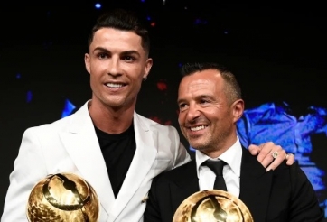 Người đại diện của Ronaldo đàm phán với PSG