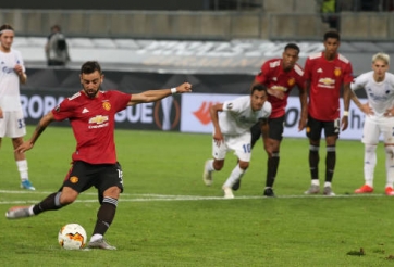 Fernandes bị cảnh báo mất quyền đá penalty ở MU