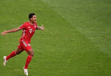 Huyền thoại MU vừa khen vừa tiếc Gnabry của Bayern