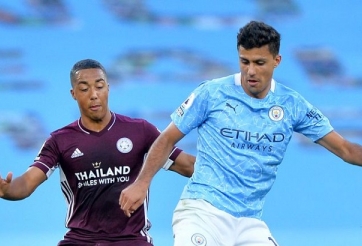 Sao Man City tuyên bố Leicester thắng nhờ may mắn