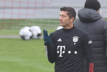 Người trong cuộc lên tiếng vụ Lewandowski triệt hạ sao Bayern