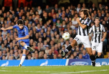 VIDEO: Siêu phẩm Oscar biến Buffon thành 'kẻ làm nền'