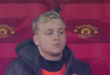 Huyền thoại MU: 'Đội bóng không cần Van de Beek'