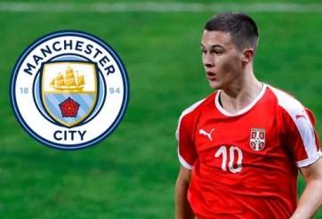 Chuyển nhượng tối 31/10: MU bị Man City đánh bại, Arsenal có người thay Ozil