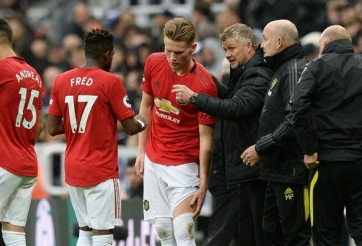 Keane chỉ ra 3 cái tên khiến MU không thể vô địch