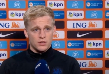 Van de Beek trải lòng chuyện dự bị ở MU