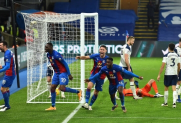 Tottenham mất điểm ở derby Nam-Bắc London