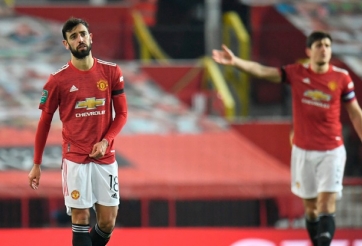 Huyền thoại MU: 'Solskjaer gặp vấn đề với Bruno Fernandes'