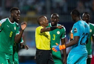 Chuyển nhượng bóng đá: MU chưa quên tuyển thủ Senegal