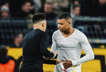 Sao MU trầm trồ, Sancho 'ớn lạnh' khi xem Mbappe