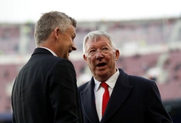 Solskjaer bị chỉ trích đang chống lại 'chân ngôn' do Sir Alex để lại