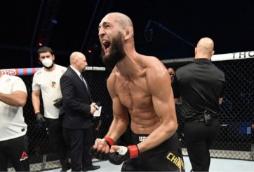 Chimaev tuyên bố trở lại sau khi 'lỡ mồm' giải nghệ