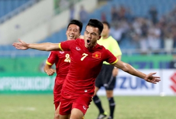 Sao TP.HCM tập trung muộn cùng ĐTVN vì... đau mắt đỏ