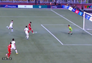 VIDEO: Nguyễn Tiến Linh lập hat-trick vào lưới của U22 Lào