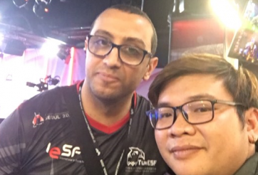 Thể hiện đẳng cấp, Duy Mập lọt vào tứ kết giải PES thế giới