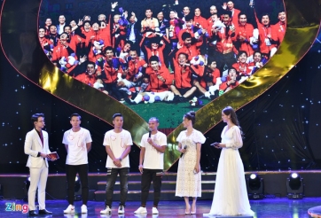 U22 Việt Nam có hành động ấm lòng sau khi giành HCV SEA Games 30