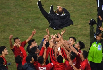 Báo Hàn: 'Làm chủ ĐNÁ, Việt Nam đang hướng tới Olympic và World Cup'