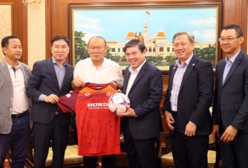 HLV Park Hang Seo mang tin vui tới NHM ở TP. Hồ Chí Minh