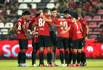 CĐV Thái Lan dành sự quan tâm lớn cho Văn Lâm và đồng đội