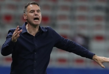 HLV Australia lo ngại tốc độ của cầu thủ Việt Nam