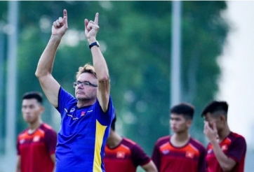 HLV Troussier mở cửa lên tuyển cho các tài năng trẻ của HAGL