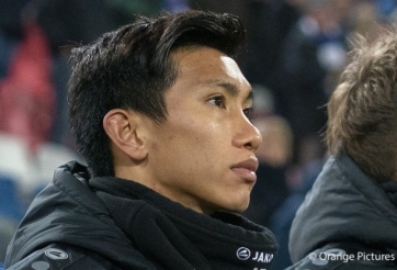 Báo Hà Lan bất ngờ với thông tin Văn Hậu trở về Việt Nam