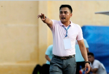 HLV Nguyễn Đức Thắng vẫn còn ấm ức vì bầu Đức 'thất hứa'