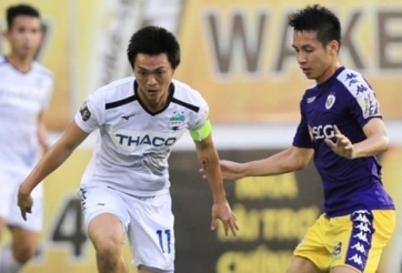 VIDEO: Cuộc chiến nảy lửa ở khu trung tuyến của Hà Nội và HAGL