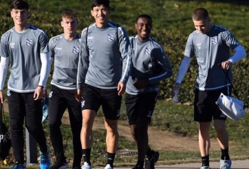 Văn Hậu gửi tín hiệu tích cực từ SC Heerenveen