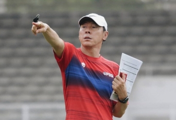 Đồng hương HLV Park Hang Seo bị dọa sa thải