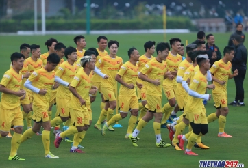 Báo Thái: 'Danh sách tập trung ĐT Việt Nam thật dị'