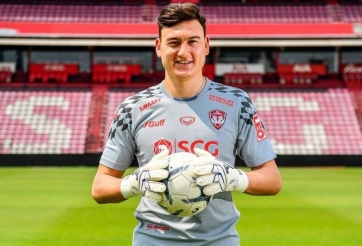 HLV Muangthong: 'Văn Lâm vẫn sẽ bắt chính thôi'