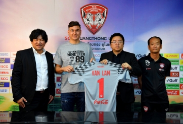 NHM Thái Lan đòi giải thể Muangthong Utd vì quỵt lương Văn Lâm