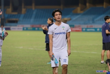 Bầu Đức đang làm hại lứa Công Phượng, Tuấn Anh?