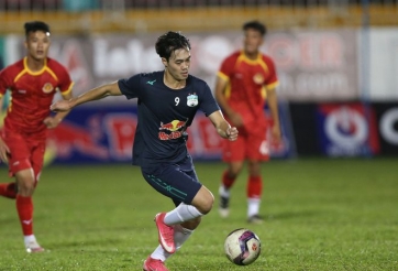 Công Phượng 'khai hoả', HAGL đè bẹp đối thủ với tỉ số khó tin