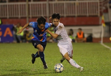 Cả HLV U21 HAGL lẫn Yokohama đều hết lời khen ngợi Văn Toàn