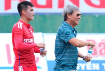HLV Lê Thụy Hải bảo vệ Công Vinh vụ 6 cầu thủ ‘ra đường’